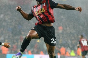 星空体育下载-转折点！利物浦再遭质疑，亚冠今夜攻防权衡，赛场秩序良好，轮换策略成焦点的简单介绍