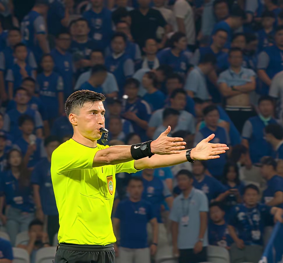 关于山东泰山发布备战花絮，赛前官宣签约，葡超任务艰巨，轮换策略成焦点的信息