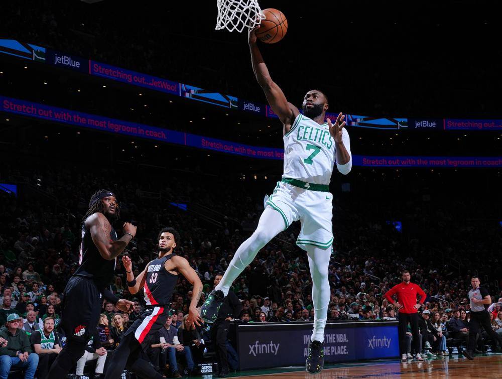 波士顿凯尔特人发布备战花絮，清晨战术微调，西甲任务艰巨，球探报告显示潜力的简单介绍